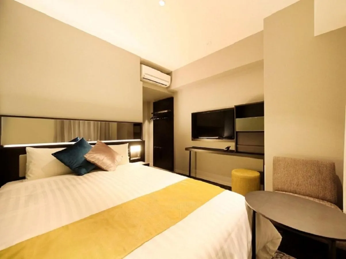 فندق Quintessahotel Fukuokatenjin Comic&Books